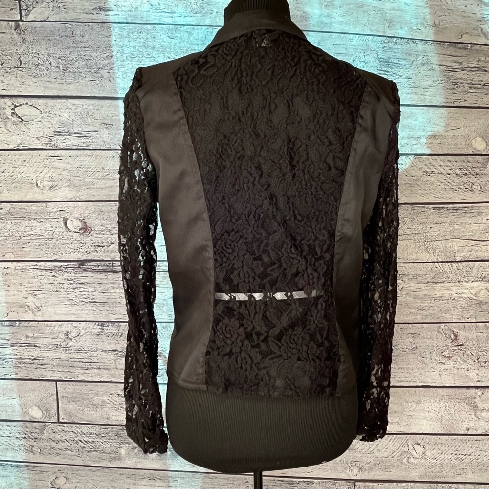 Red Snap Rocker Jacket Size Large Lace Sleeves - Picture 4 of 13
